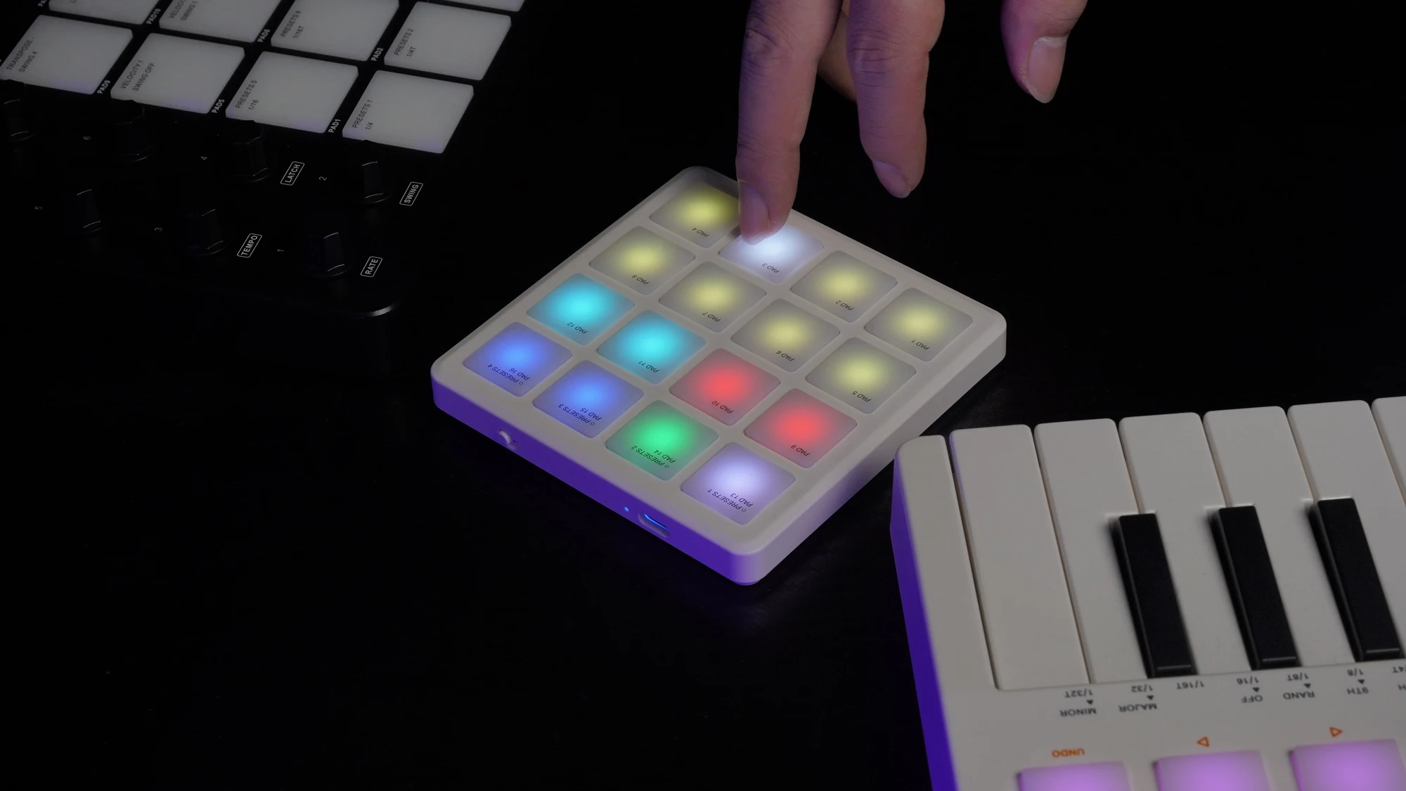 M VAVE SMC-PAD Pocket Wireless MIDI Controller USB-C Interface Portable Small Percussion Keyboard Accessory