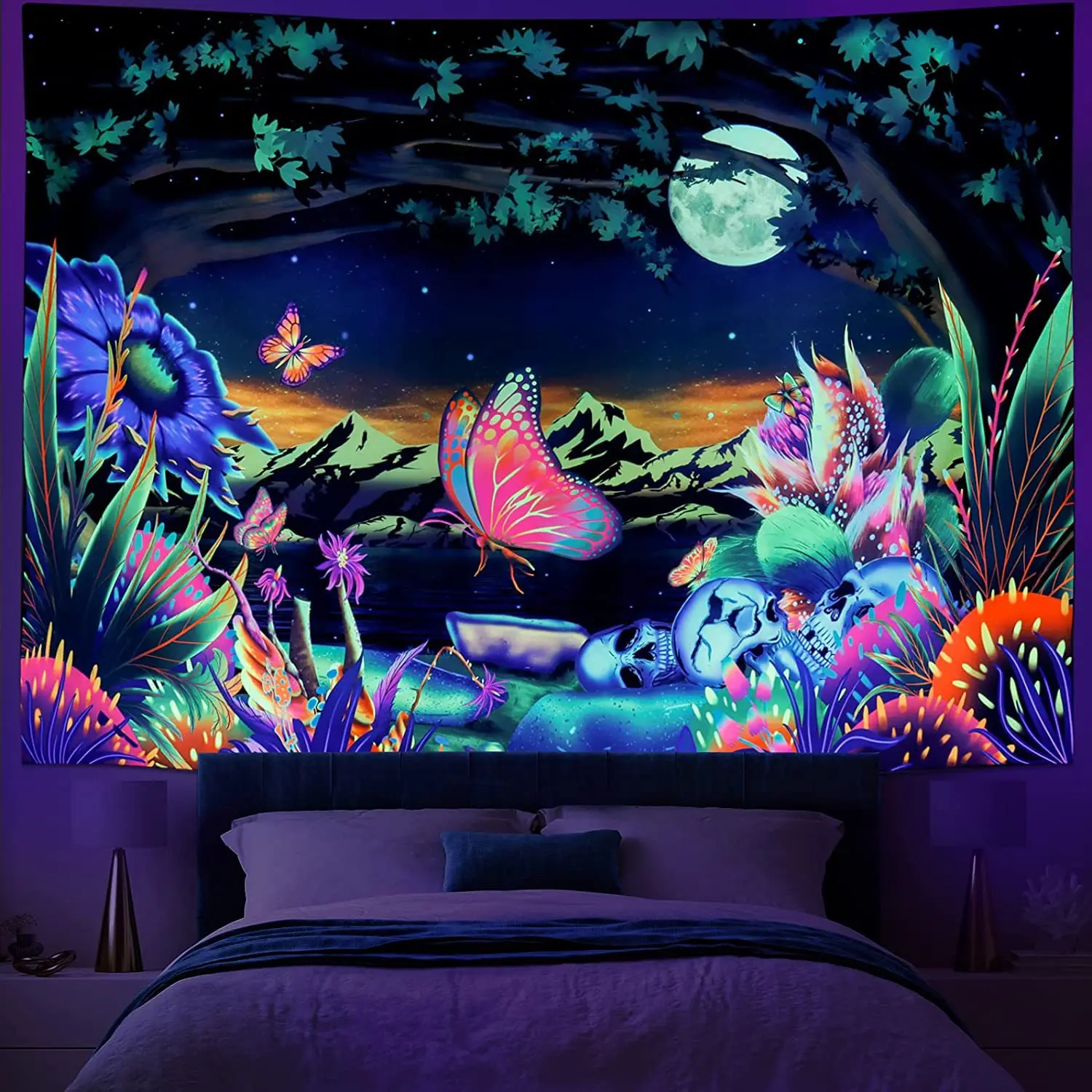 

Mandala Tapestry Wall Hanging UV Light Psychedelic Purple Light Background Hanging Cloth Mushroom Butterfly Tapestry Room Decor