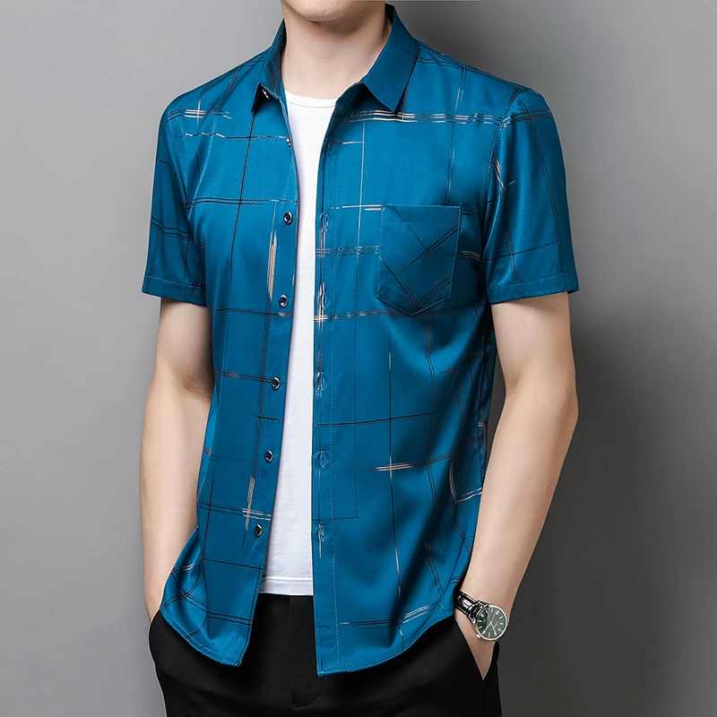 Short Sleeve No Iron Shirt Detail