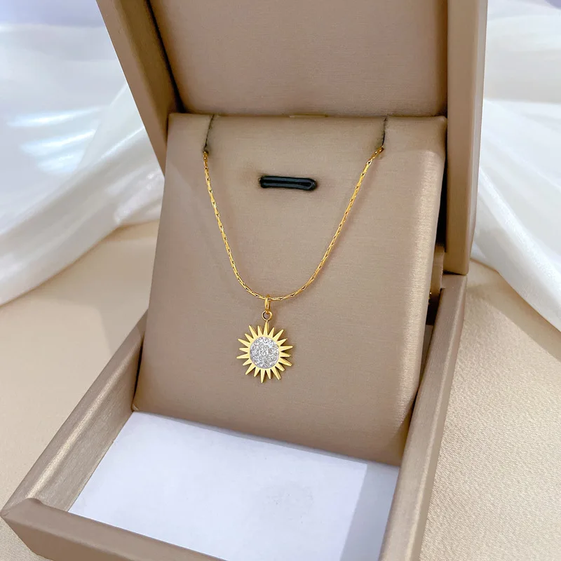 Stainless Steel CZ Crystal Sunflower Pendant Necklace For Women Round Solar Sun Charm Fashion Jewelry Retro Necklace Collar