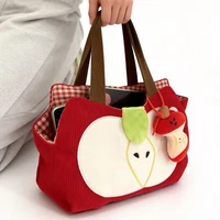 Sac à main pomme rouge créatif et mignon en velours côtelé, sac à bandoulière élégant en toile pour les sorties avec pendentif pomme, sac à bandoulière décontracté et polyvalent 4