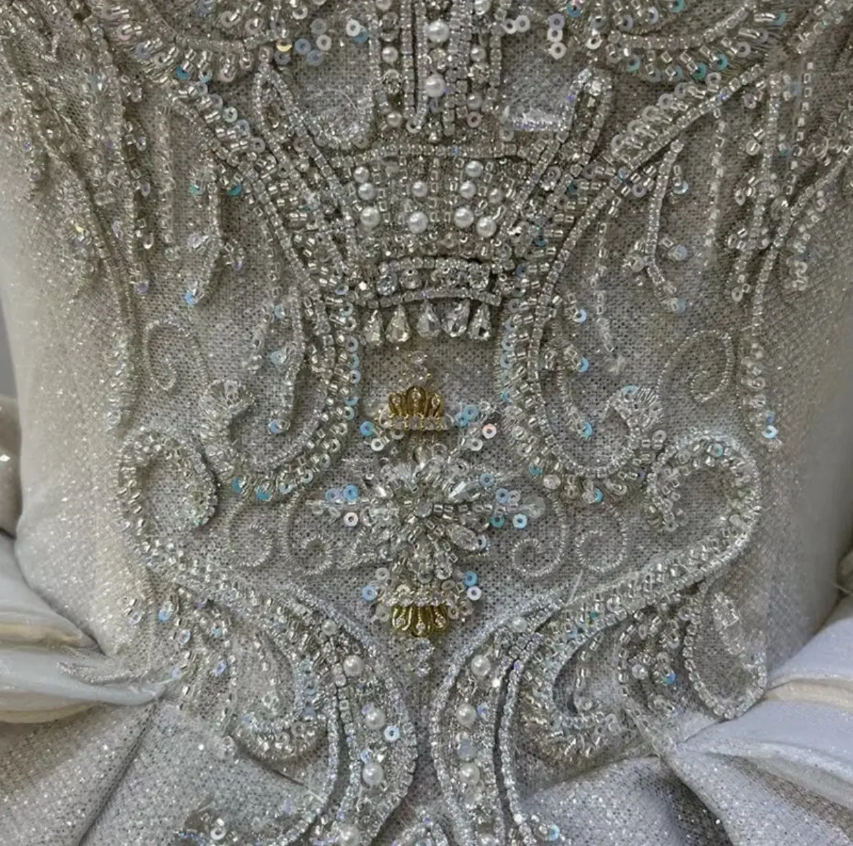 Рисунок 3 - Женское свадебное платье с жемчугом