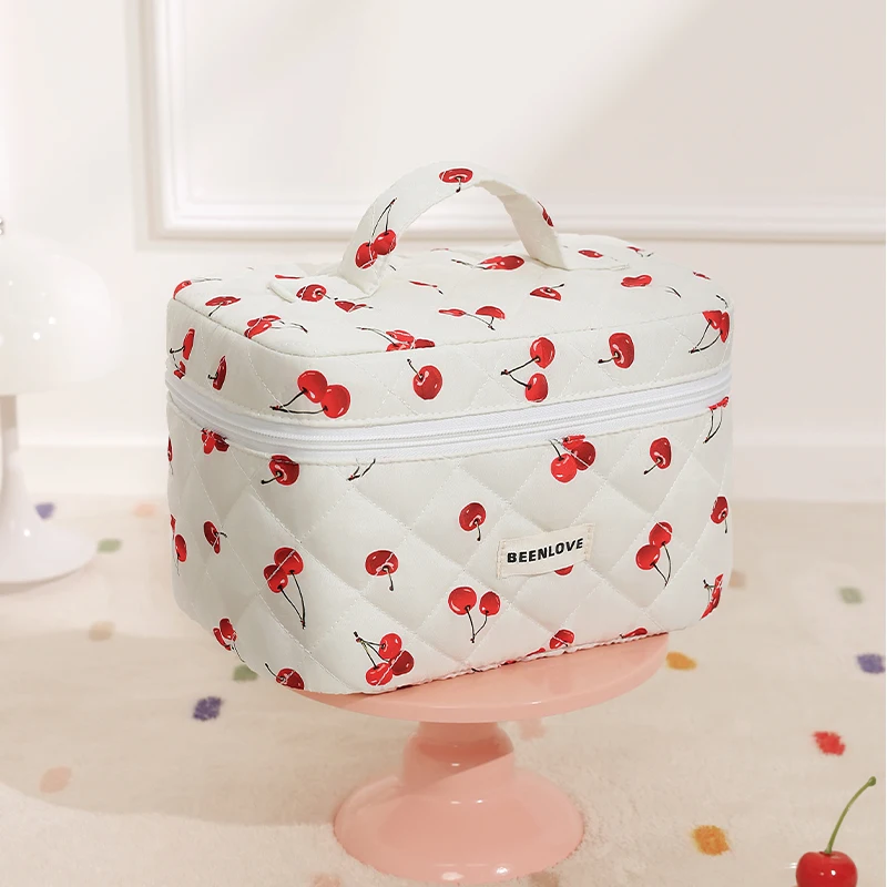 Cherry Printing Makeup Bag Quilted Makeup Bag Large Flower Makeup Bag Women's Cotton Makeup Bag Flower Travel Wash Bag 3