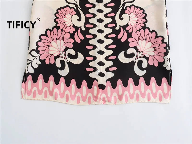 Рисунок 6 - Женская свободная Облегающая рубашка