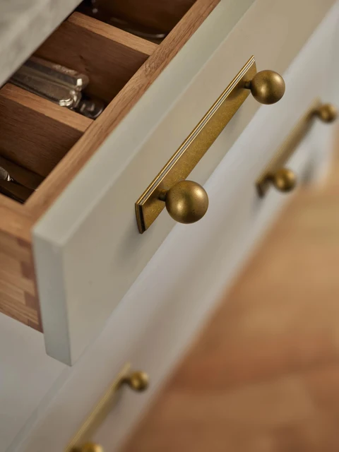 Goo-Ki High-end ทองเหลืองโบราณตู้ดึงและลูกบิดยาว Backplate-5 ''(128 มม.) รูศูนย์ลิ้นชักดึงสําหรับห้องครัว 1