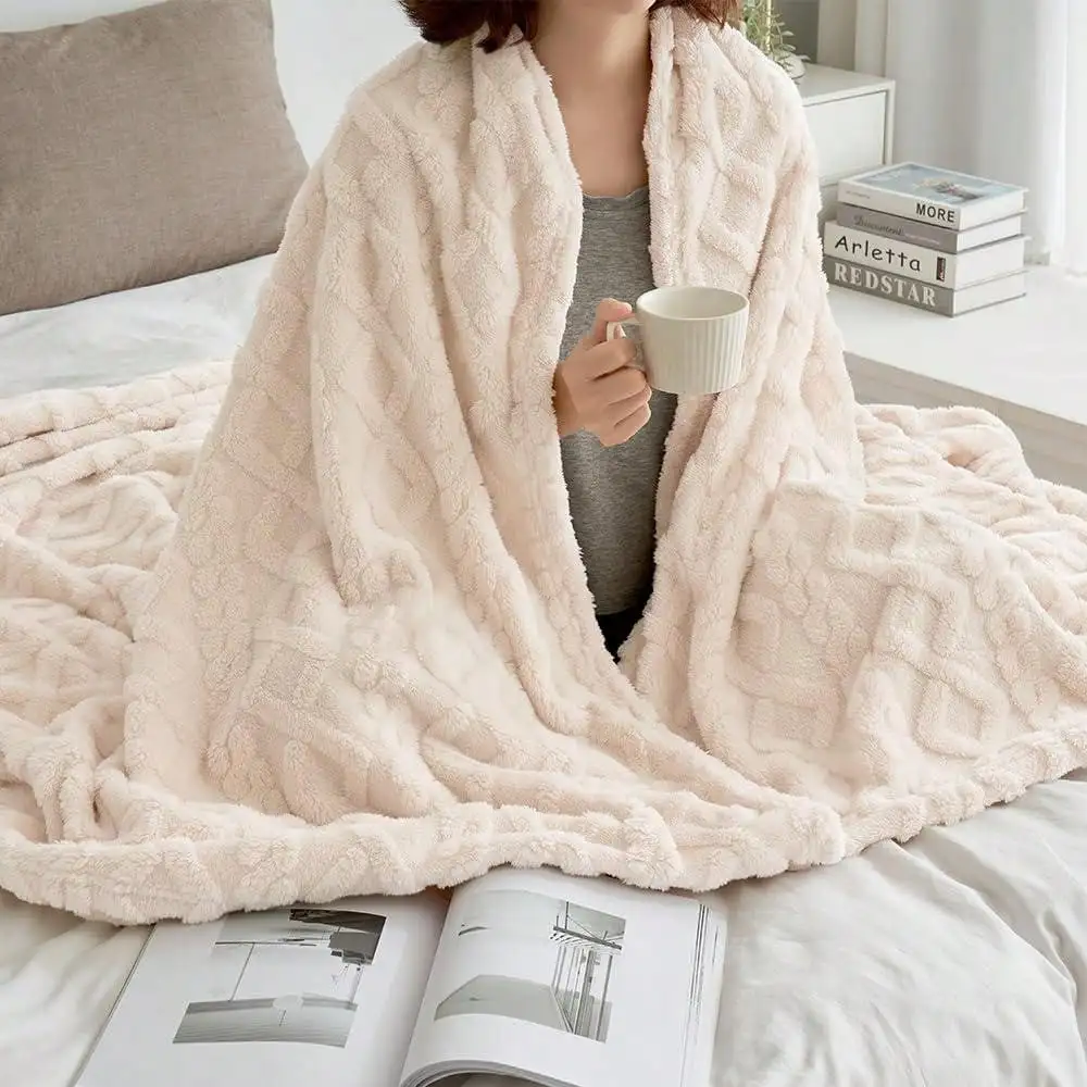 ����, ħ��, ���Ŀ� ���� ���, 3D ��Ÿ�ϸ��� ������, �ſ� �ε巴�� �ƴ��� �淮 �ö��� ���, ����� ���