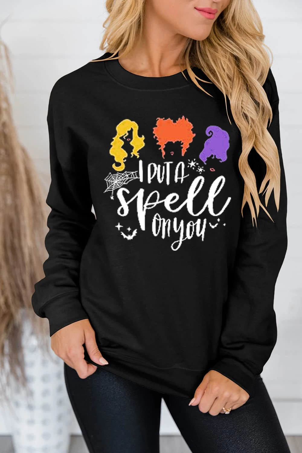 

Women's printed jumper, slightly stretchy - casual and comfortable long-sleeved sweatshirt