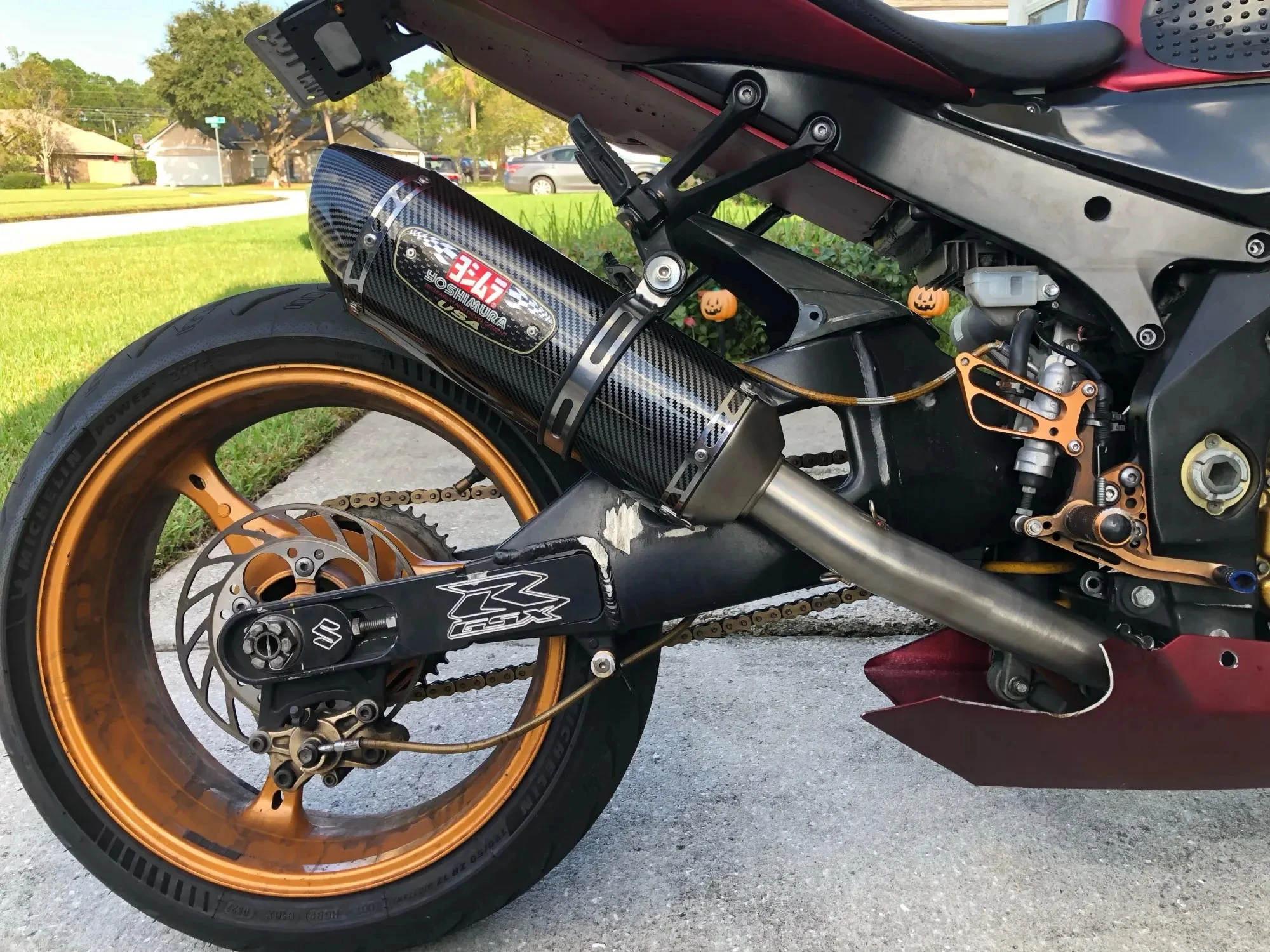 用 スズキ GSX-R1000 GSXR1000 K7 K8 2007-2008 オートバイ排気ミドルリンクパイプ変更エスケープマフ 排気管マフラー  用 スズキ 用GSXR1000 用k9 2009 2010 2011 オートバイの排気ミドルリンクパイプオートバイの排 Amazon.co.jp:  ため スズキ用 ため Gsx-R1000 ため ... に適合する GSX-R1000 GSX R1000 GSXR1000 51mm エスケープチューブオートバイエキゾーストマフラー D