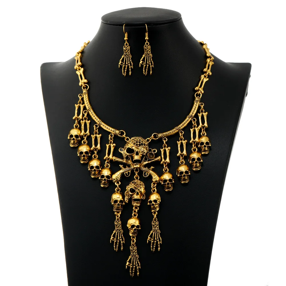 Halloween Accessories  Exaggeration Skeleton Charms Choker Retro Metal Pendants Necklaces horro Skull Bones Clavicle Chain Gifts