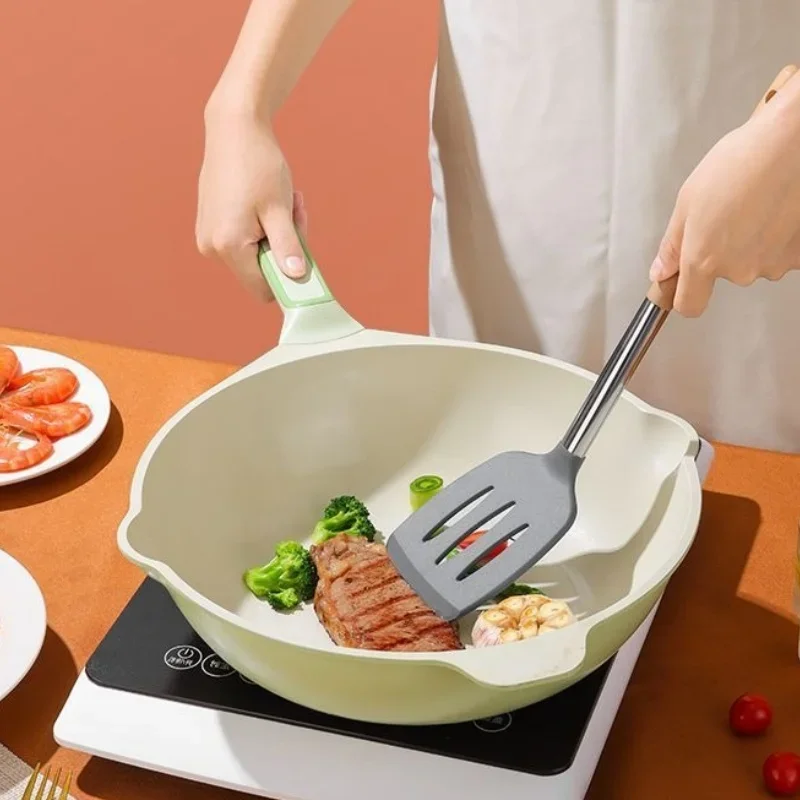 4Pcs/Set Silicone Cooking Utensil Spoon and Spatula Heat Resistant Non Stick Cookware with Wooden Handle Kitchen Baking Tools