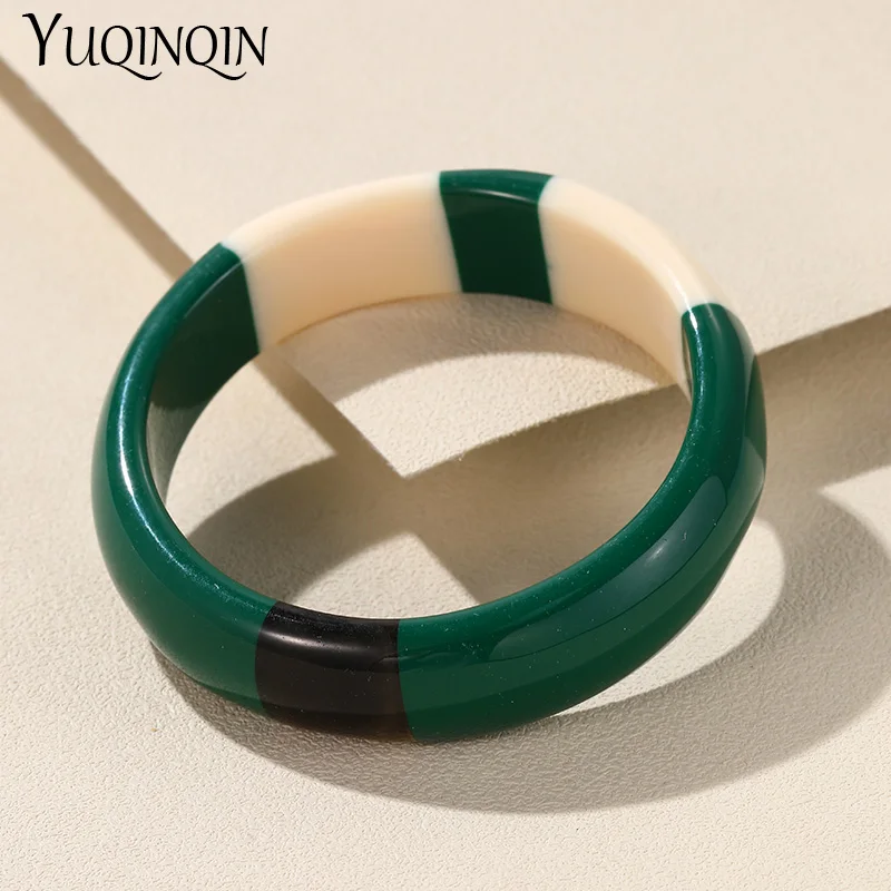 Braccialetti di plastica vintage rosa trasparente , 82x16x08mm (misura interna 65mm) , Bracciale vintage , Fornitura bracciale , Gioielli vintage - Italia