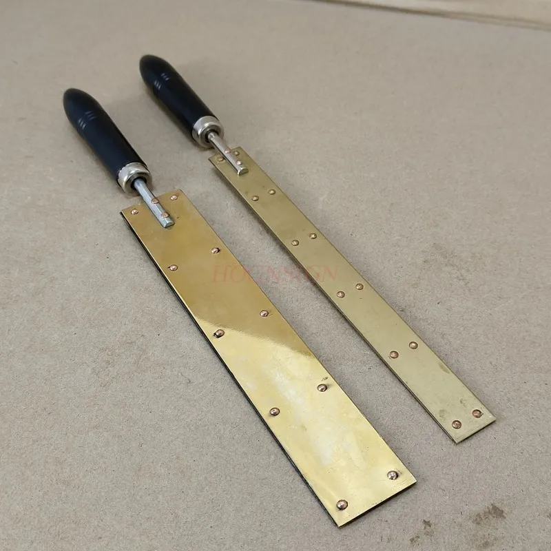 

2pcs Bimetallic Sheet Copper Sheet Iron Sheet Thermal Expansion Comparison Metal Sheet Physical Experiment Equipment Teaching