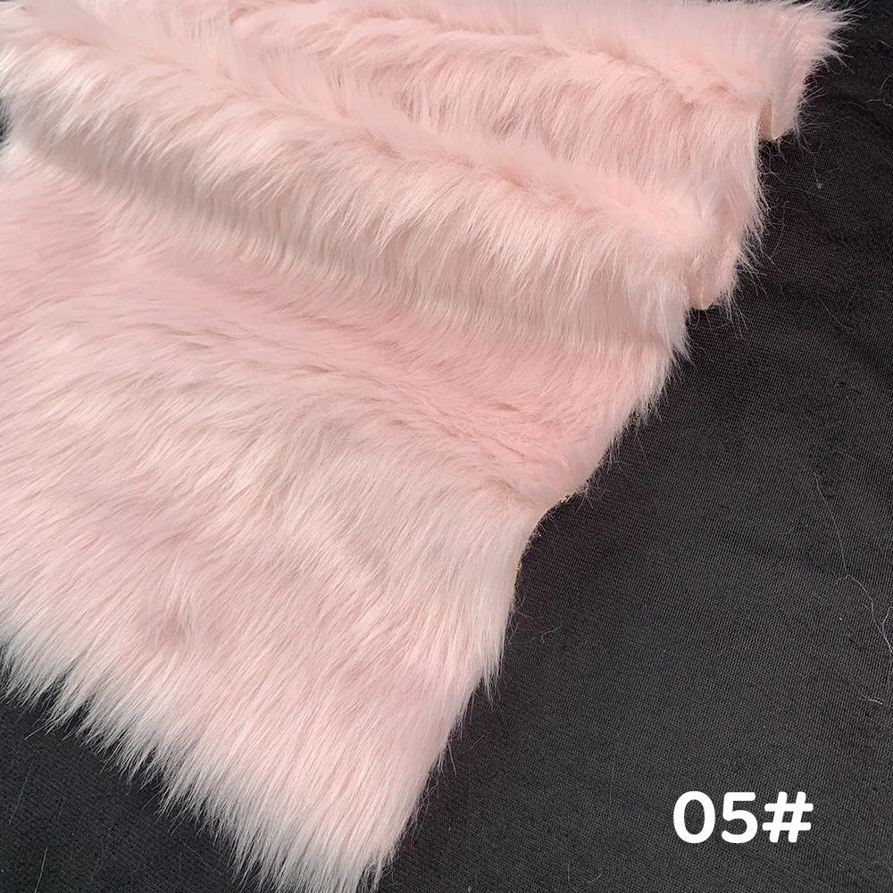 Luxurious Faux Fur Fabric - Medium Thickness, 2.5cm Long Pile, 30x50cm, Ideal for Cosplay and Creative Projects