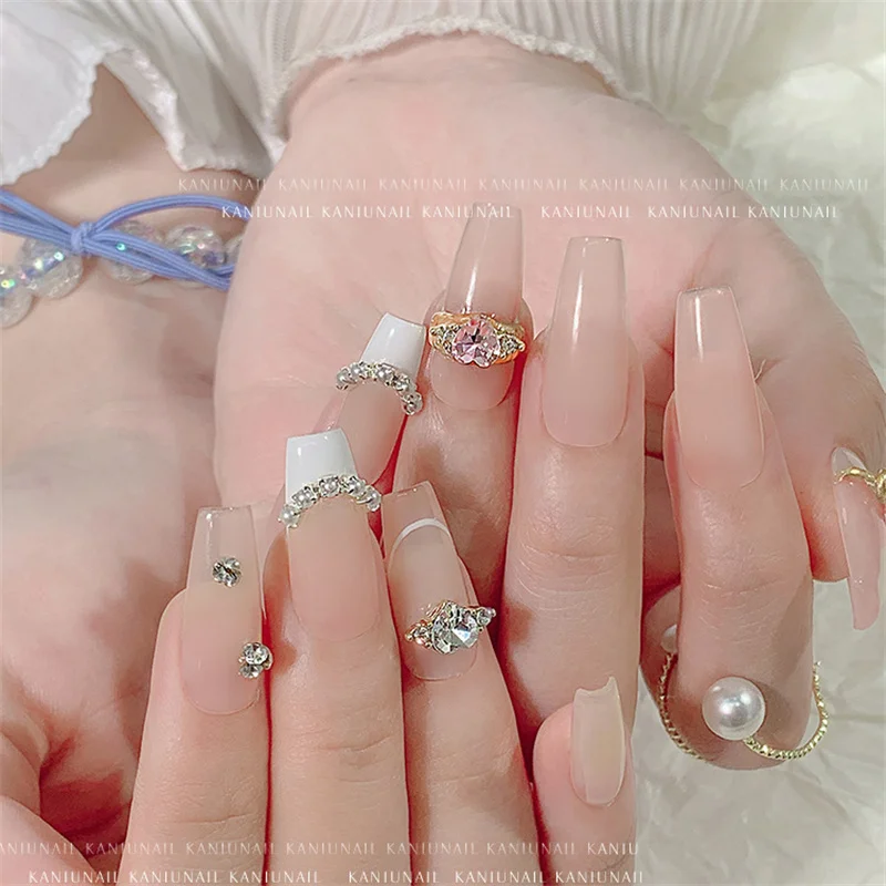 10pcs 3D 네일 아트 합금 라인 석 하트 반지 다이아몬드 유리 매력 매니큐어 쥬얼리에 대한 럭셔리 지르콘 오로라 스톤 링 모양