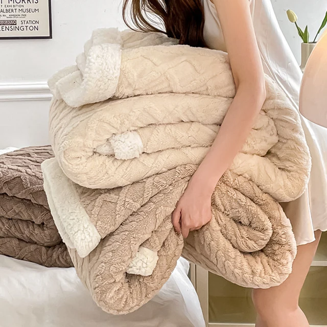 따뜻함과 스타일을 갖춘 겨울철 필수품: HOLAROOM 격자 무늬 양모 양털 담요