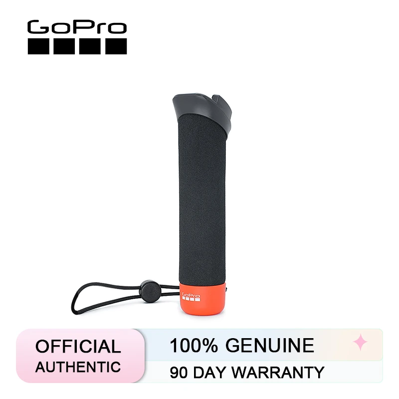 Utilisateur tenant une GoPro avec la poignée flottante The Handler pour GoPro HERO13 Black et séries 12-3, prêt à filmer.