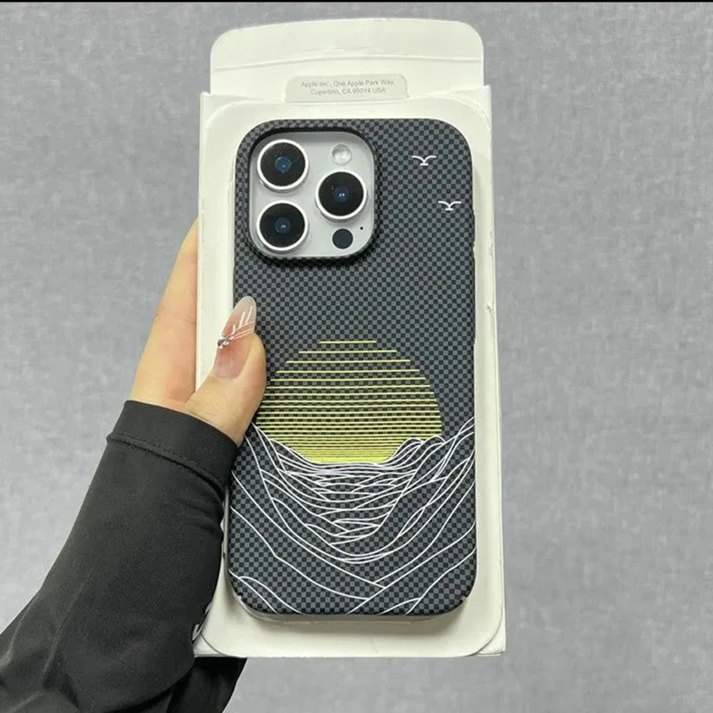 Luxury Slim Carbon Fiber Pattern Hard Armor Phone Case - Shockproof Protection Bumper Cover