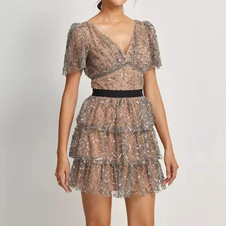 

Сетчатое облегающее платье с вышивкой и блестками для женщин, элегантная женская одежда в стиле пэчворк с V-образным вырезом, подиумное дизайнерское летнее кружевное мини-платье