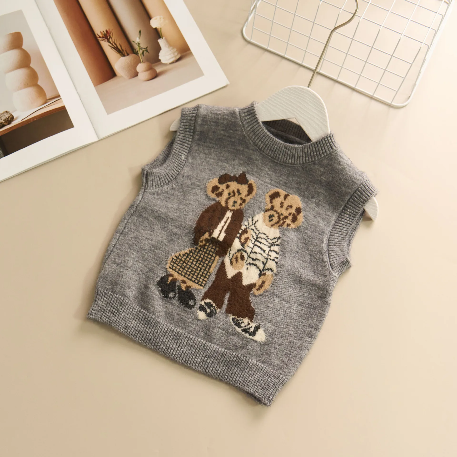 여아 니트 조끼 가을 2025 아동 울 저지 민소매 스웨터 상의  남자아이 옷 귀여운 봄 조끼 의상