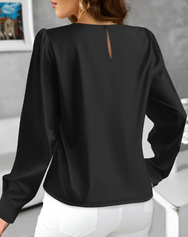 Рисунок 3 - Женский элегантный топ на весну и осень