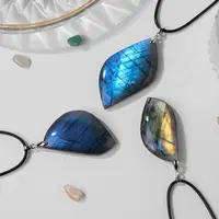 Pierre artisanale en Labradorite naturelle, pierre brute, polissage, forme géométrique, cristal, pierre d'entraînement naturelle exquise 4