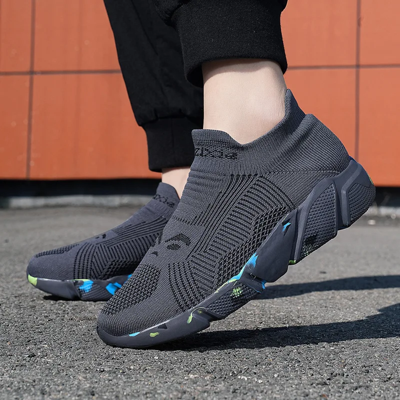 New Women Fashion Sneakers Unisex Socks Shoes Men Shoes Summer Breathable Casual Loafers Sports Shoes Student Ladies Sneakers