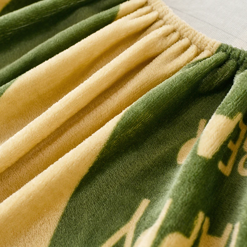 Description Picture 6 of itemSuper Warm Bed Sheet for Winter Cartoon Style Fitted Bed Sheet Queen/King Size fundas de colchón Reactive Printed All-inclusive