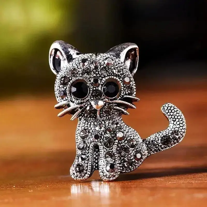 Retro Kitten Brooch Antique Silver Fashion Women's Collar Accessories Creative Cute Animal Studded Diamond Chest Flower Collar