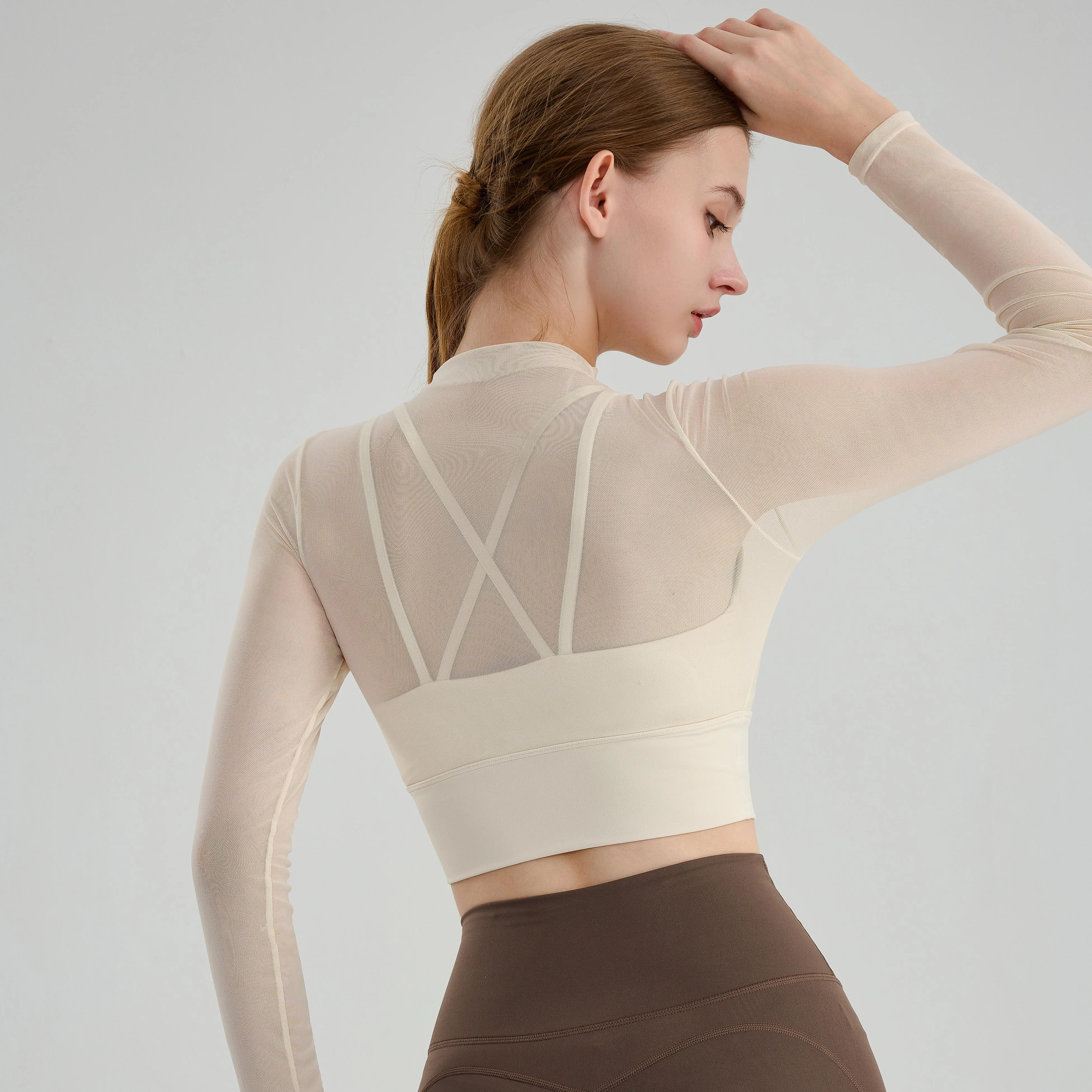 Women's Yoga Shirt Breathable Yoga Top Mesh Patches Slim-Fit Design Inner Bra Crossed Straps Double-Layered Sportwear Gym