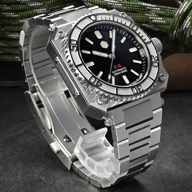 

San Martin Brand Original Limited Edition Mens Watch ETA2824 High Quality Diver Sports Sapphire Automatic Mechanical 20Bar BGW-9