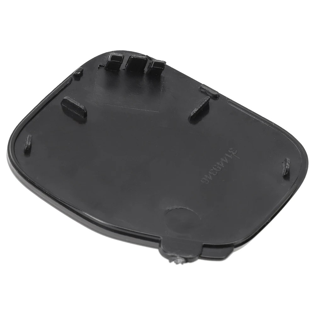 Рисунок 4 - Пластиковая крышка для буксировки автомобиля