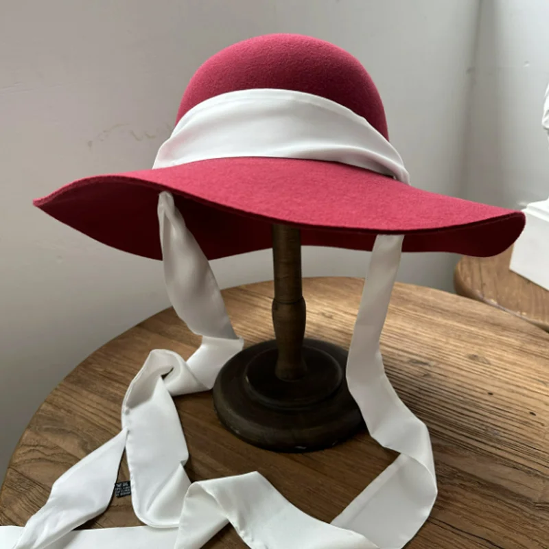 

Fedora Autumn and winter retro Hepburn style burgundy wool brimmed hat white streamer tie top hat elegant neck felt hat women