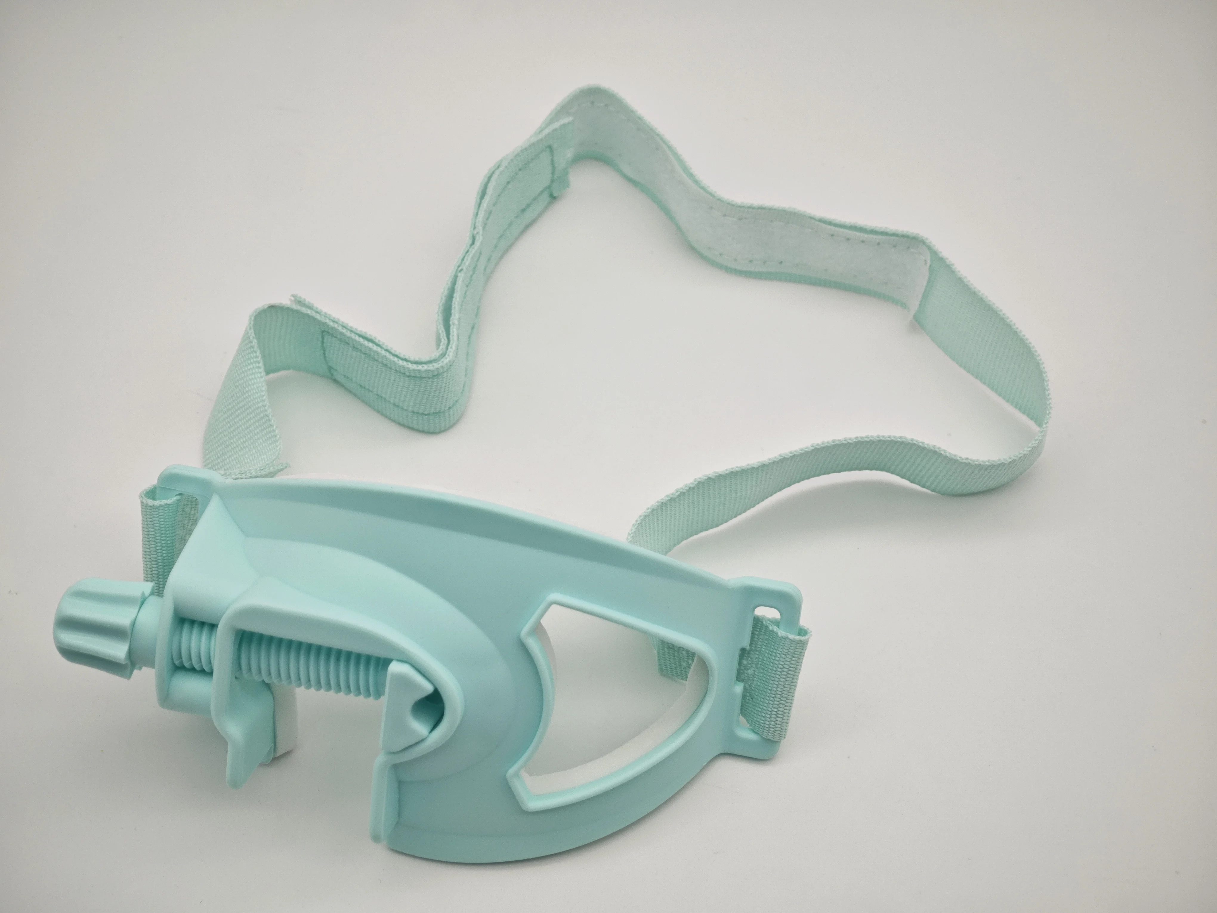 Disposable sterile endotracheal tube holder Independent packaging of catheter stent left and right type disposable endotracheal tube holder
