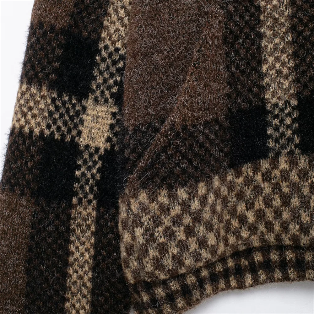 Slide image 9250bd254f334756a3758a7a8b5761f5