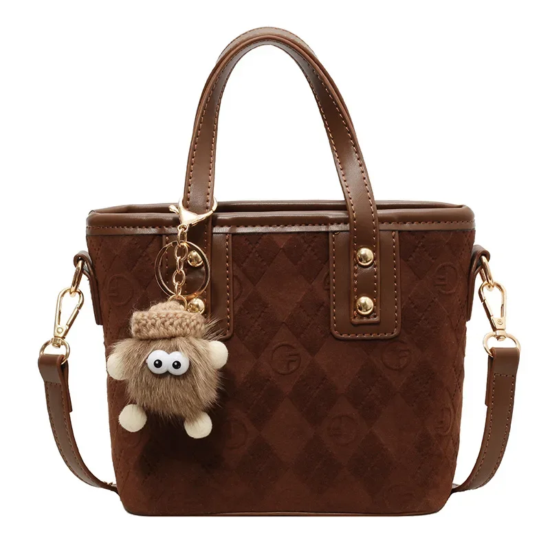 Fashionable All-Match Portable Bucket for Women 2024 New Retro High-Grade Shoulder Leisure Commute Messenger Bag