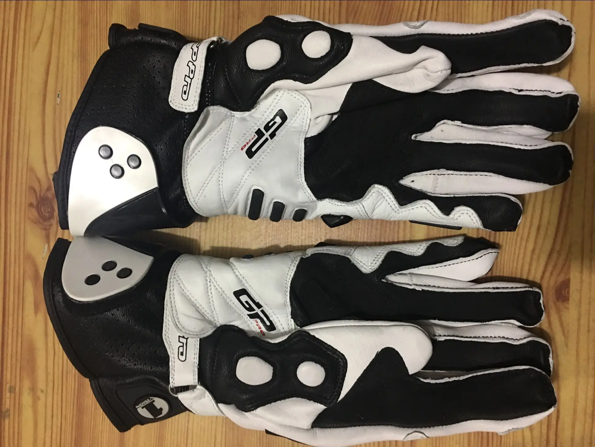 �� ���� �����ν� ���͹���ũ ��Ʈ ����ũ ���̵� ���� ���̽� �尩 ���� ���ͻ���Ŭ õ�� ���� GP ���� �尩