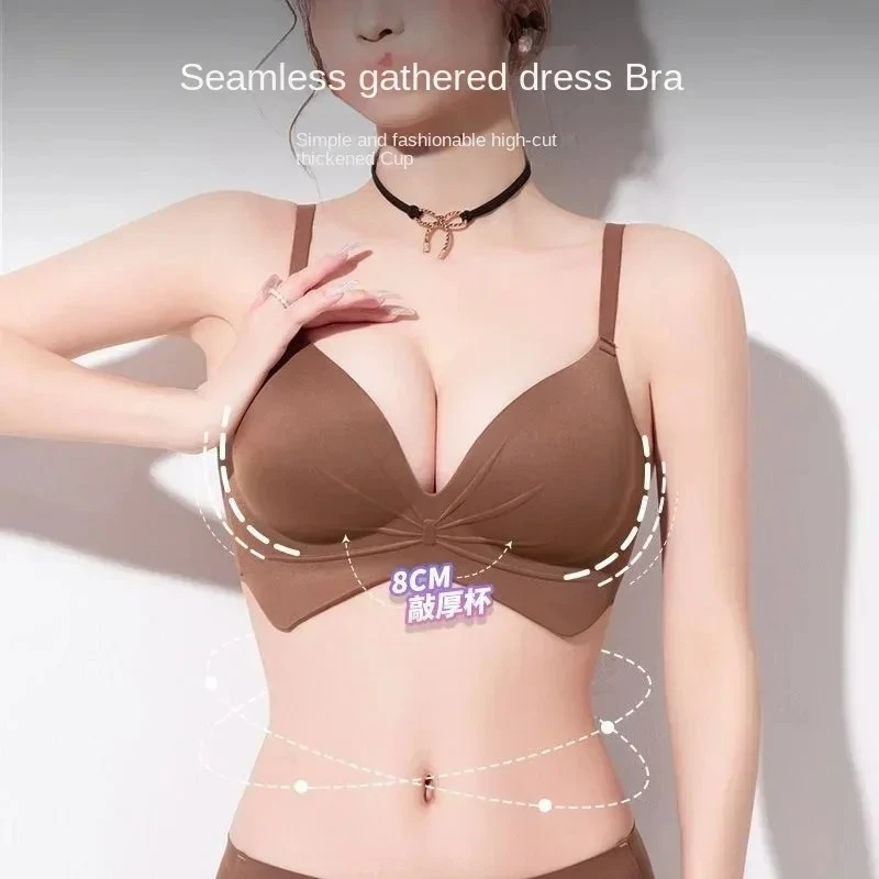【即発】美胸を作るプッシュアップ&クロシェボトム ♡ マグネットタイプのフロントホックで瞬時に胸を盛れる?! 気軽さ