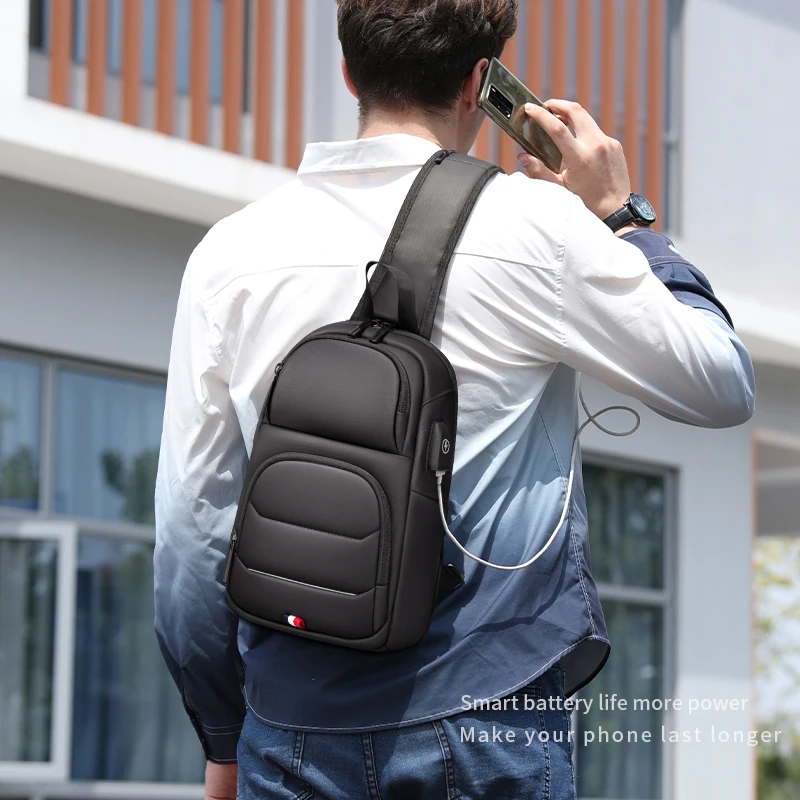 Fenruien-男性用防水クロスオーバーバッグ USB充電付きショルダーバッグ ファッショナブルなトラベルバッグ チェストバッグ iPad 9.7インチ Fenruien-男性用防水クロスオーバーバッグ USB充電付きショルダー