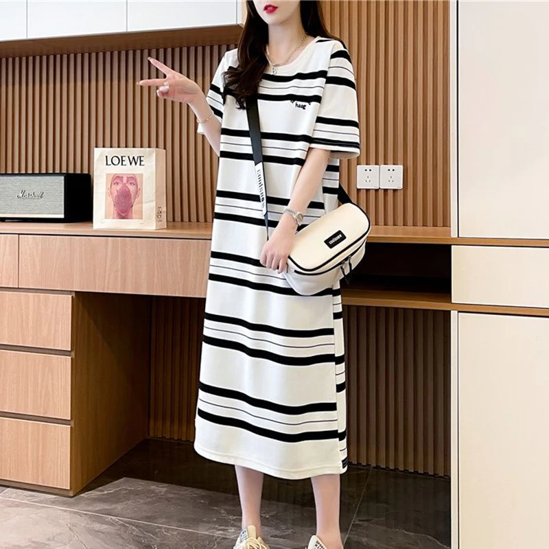 

Fashion O-Neck Printed Letter Slit Striped Casual Dresses Female Clothing 2024 Summer New Loose All-match Short Sleeve Dresses