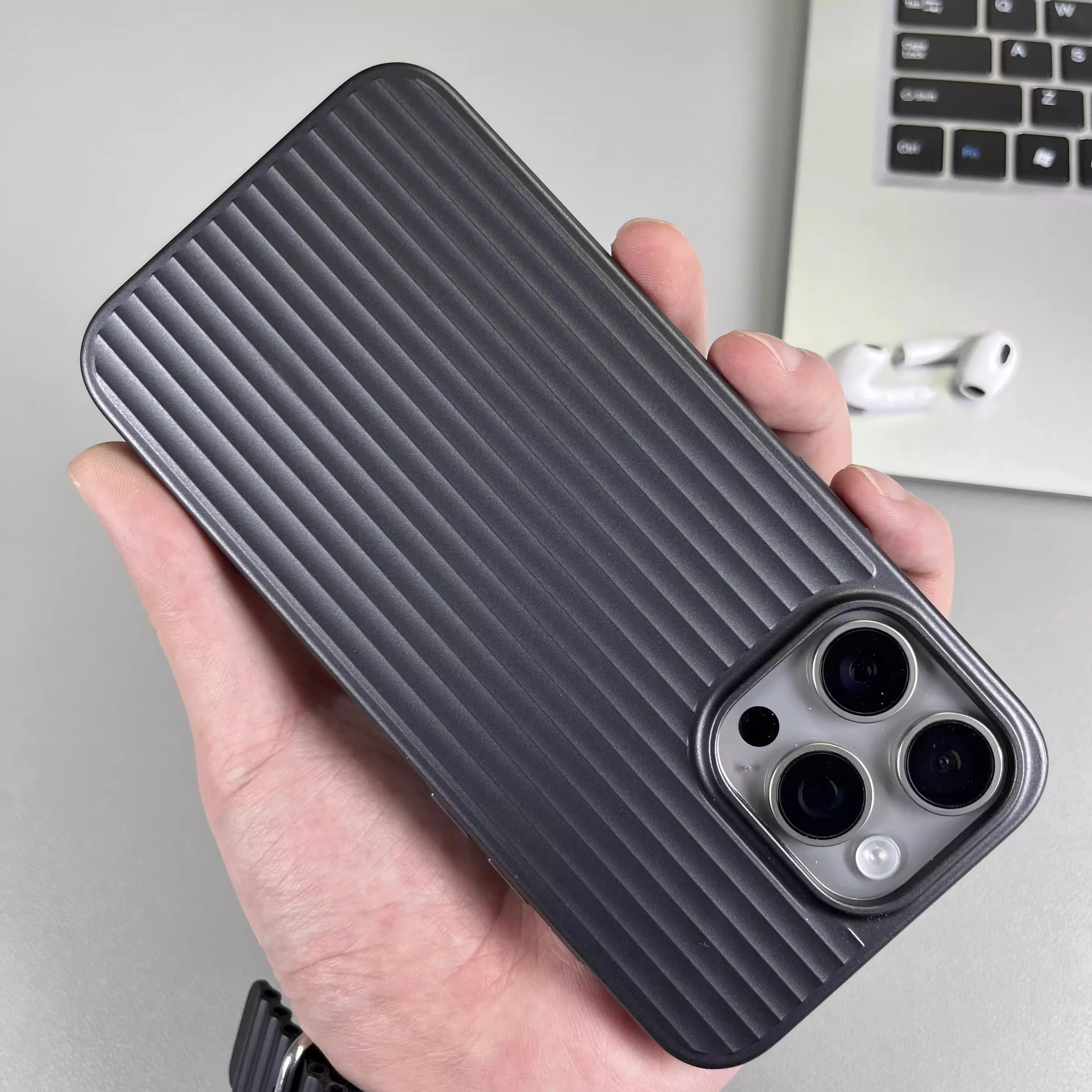 Natural Titanium Grating Stripe Pattern Shockproof Phone Case with Metal Buttons