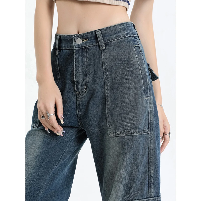 Real time photo of retro high street work attire jeans, women's retro blue spring summer pants, multiple pockets, loose fitting real time photo of retro blue jeans for women in 2023 shorts for commuting summer hot girls high waisted irregular side straps b