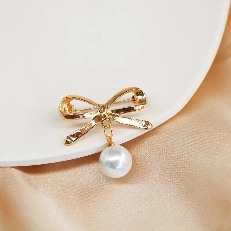 Elegant Simple Bow Brooches For Women Bowknot Pin Pearl Pendant Safety Lapel Pins Wedding Jewelry Body Accessories Creative Gift