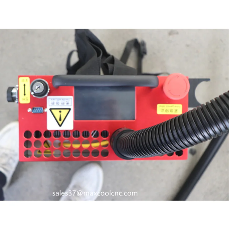 Pulse Laser Mold Cleaning Machine Rust Removal Machine Paint Coating Removal Backpack Portable Handheld Laser Cleaning Machine 4