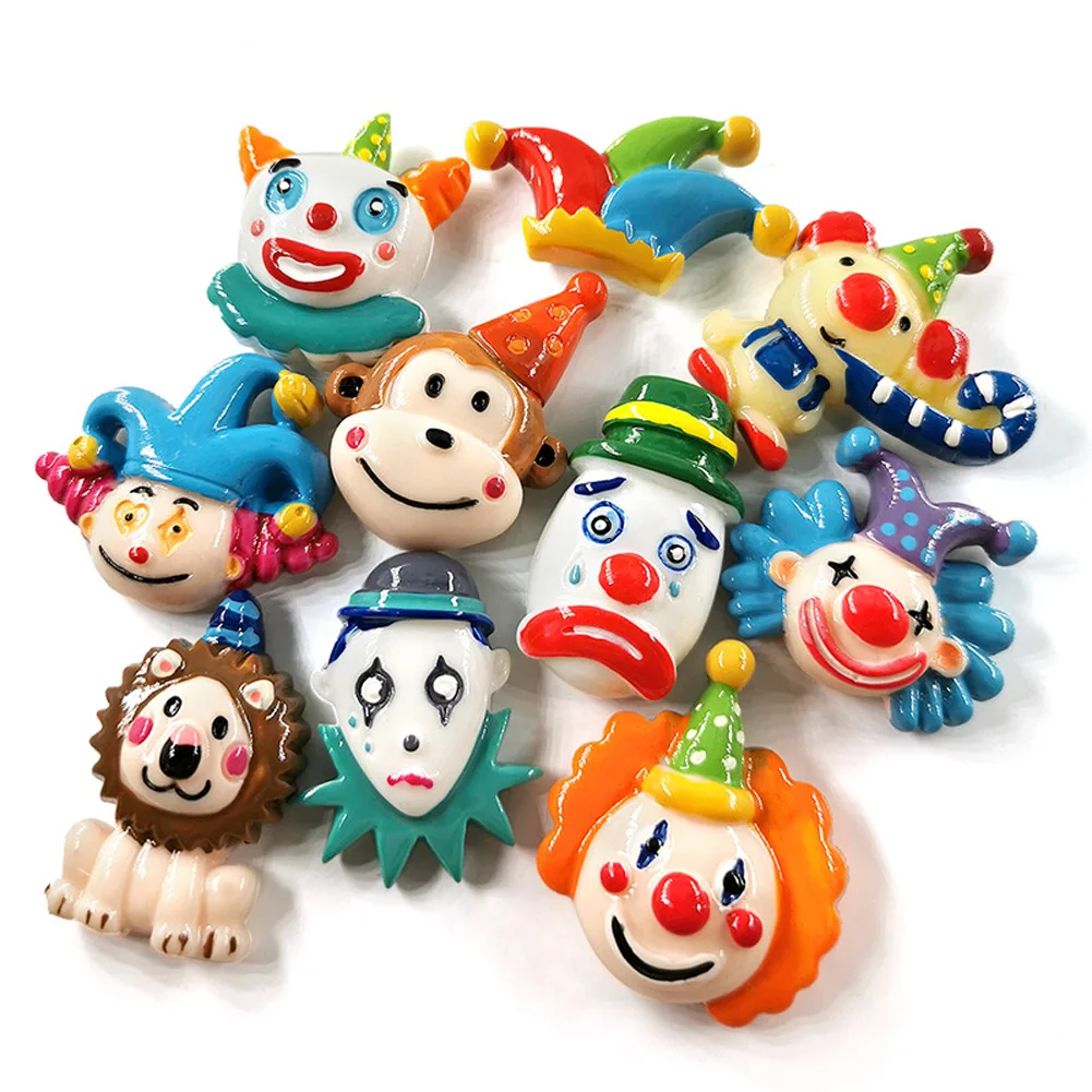 10pcs Clowns