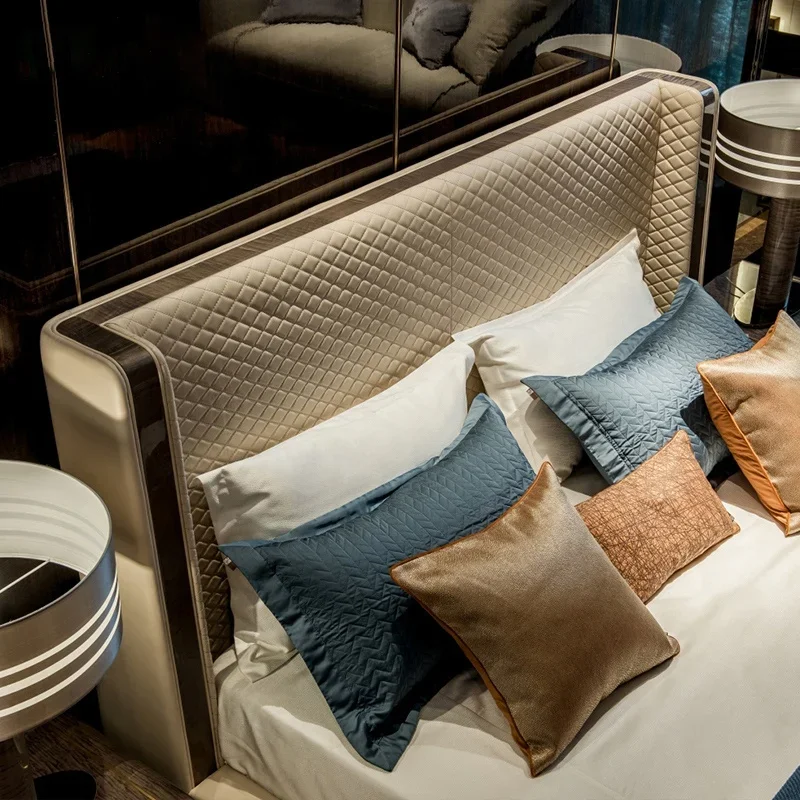 Designer Queen Bed Italian Minimalist Modern Nordic Leather Bed Designs King Size Luxury Double Hotel Beds