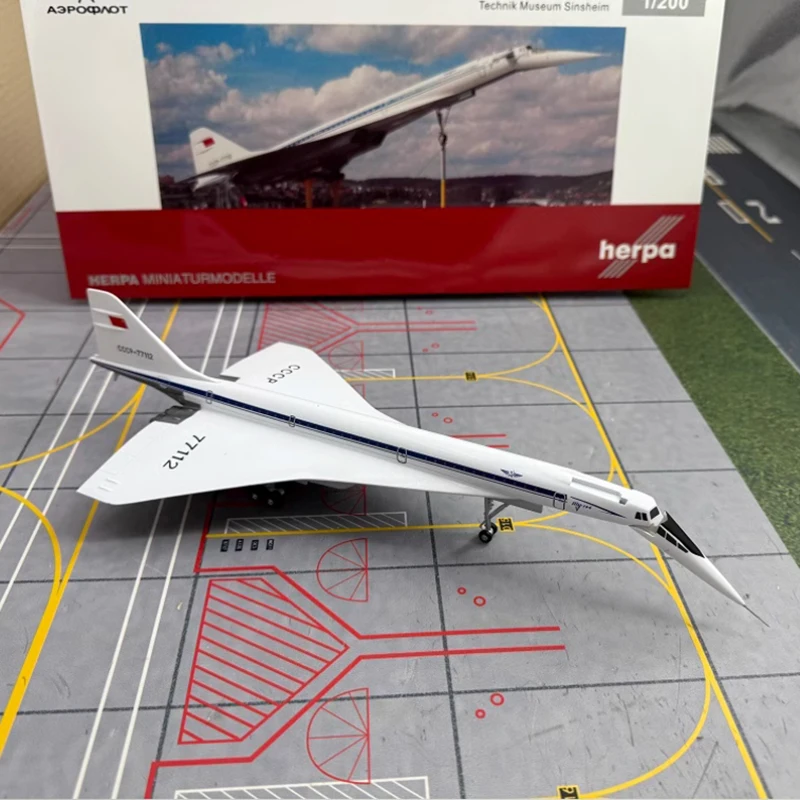 Herpa-ダイキャストロシア航空、1:200スケール、TU-144 CCP-77112