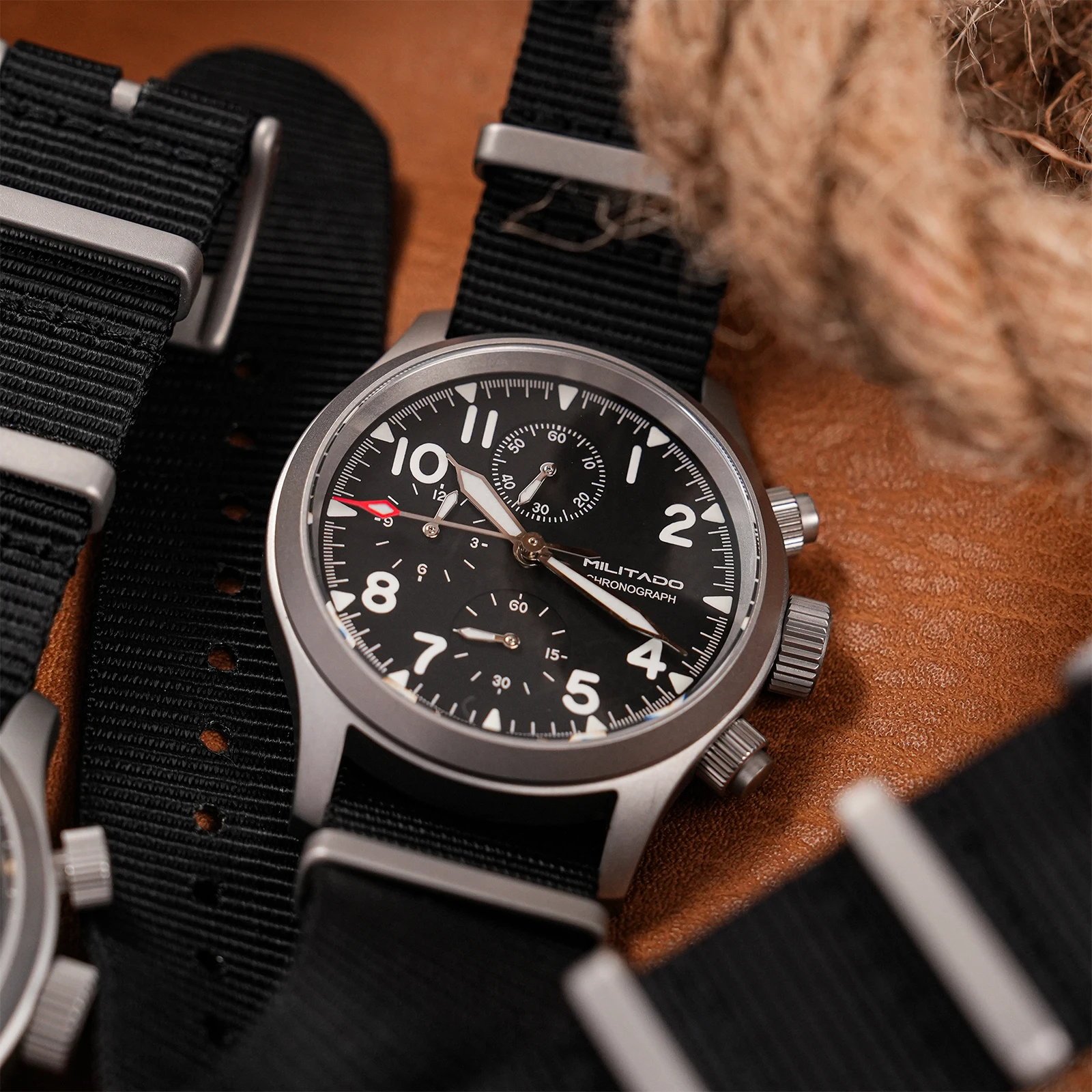 Militado ML1868KF V2 VK67 クォーツ クロノグラフ ウォッチ