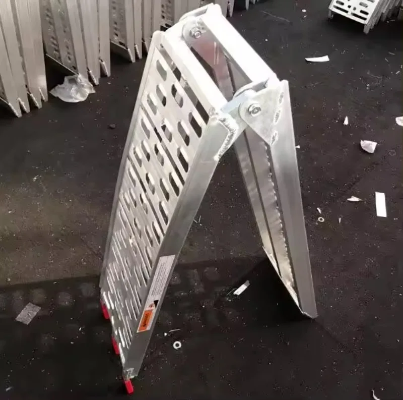 

Алюминиевая Складная рампа для погрузки мотовездехода пикапа грузовика
