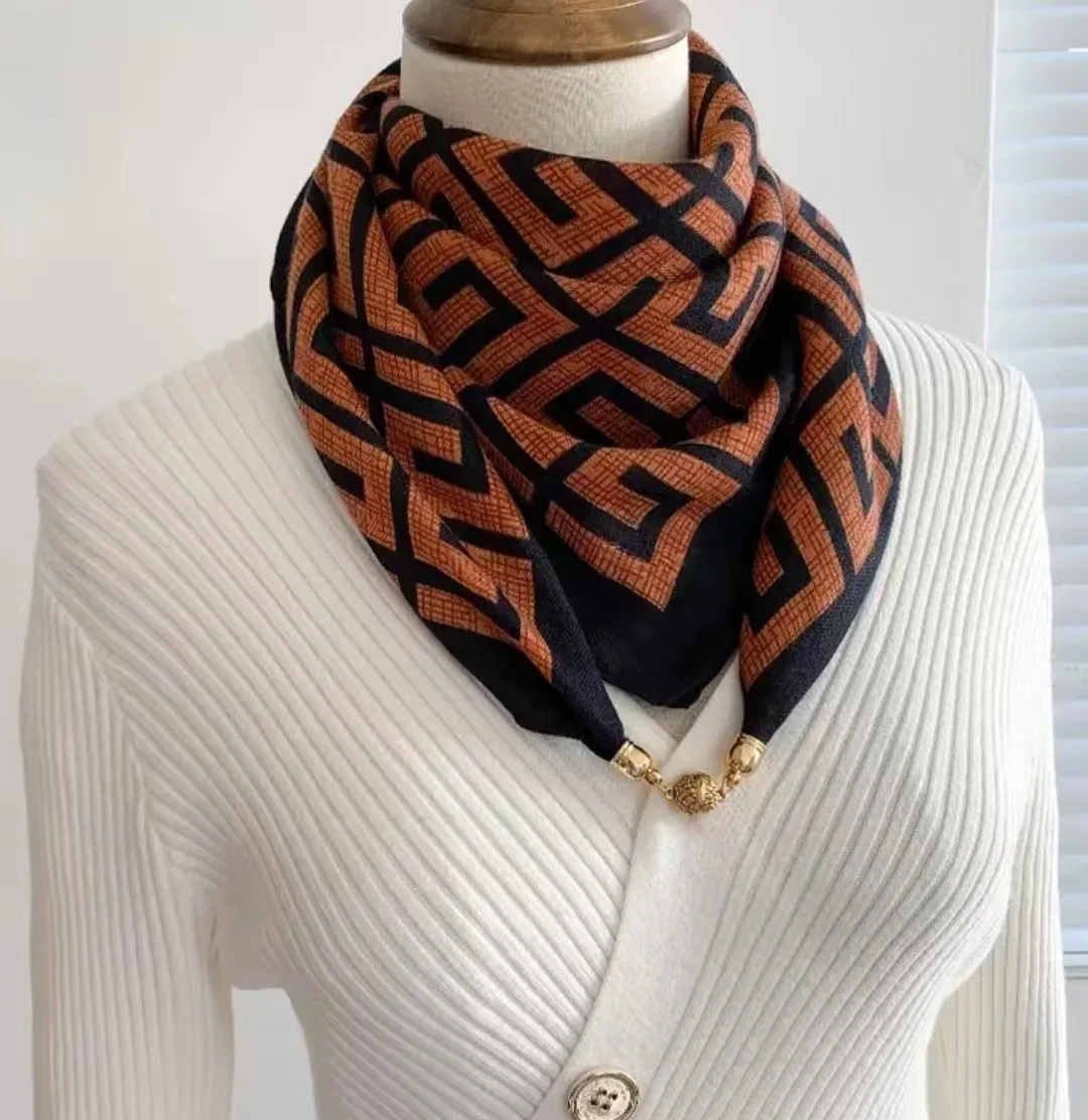 Luxury Magnetic Triangle Neck Scarf – 2