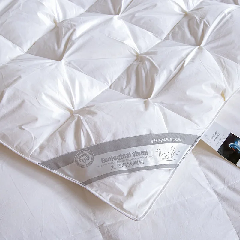Temperature controlled down quilt white goose down quilt single person cotton quilt with thickened core for warmth and comfort bed comforter